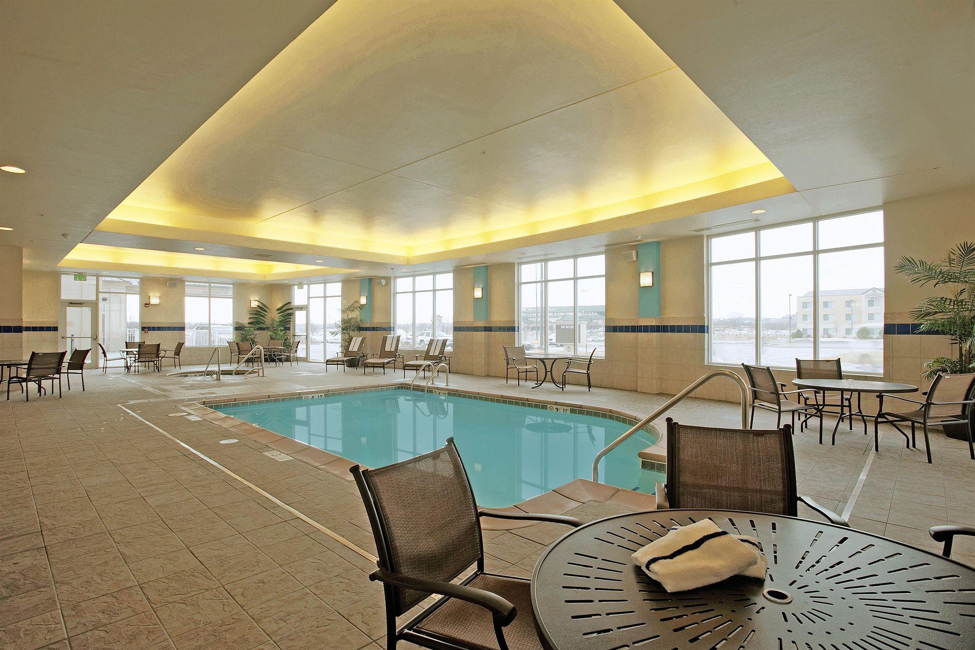 Hilton Garden Inn Omaha East/Каунсил-Блафс Экстерьер фото